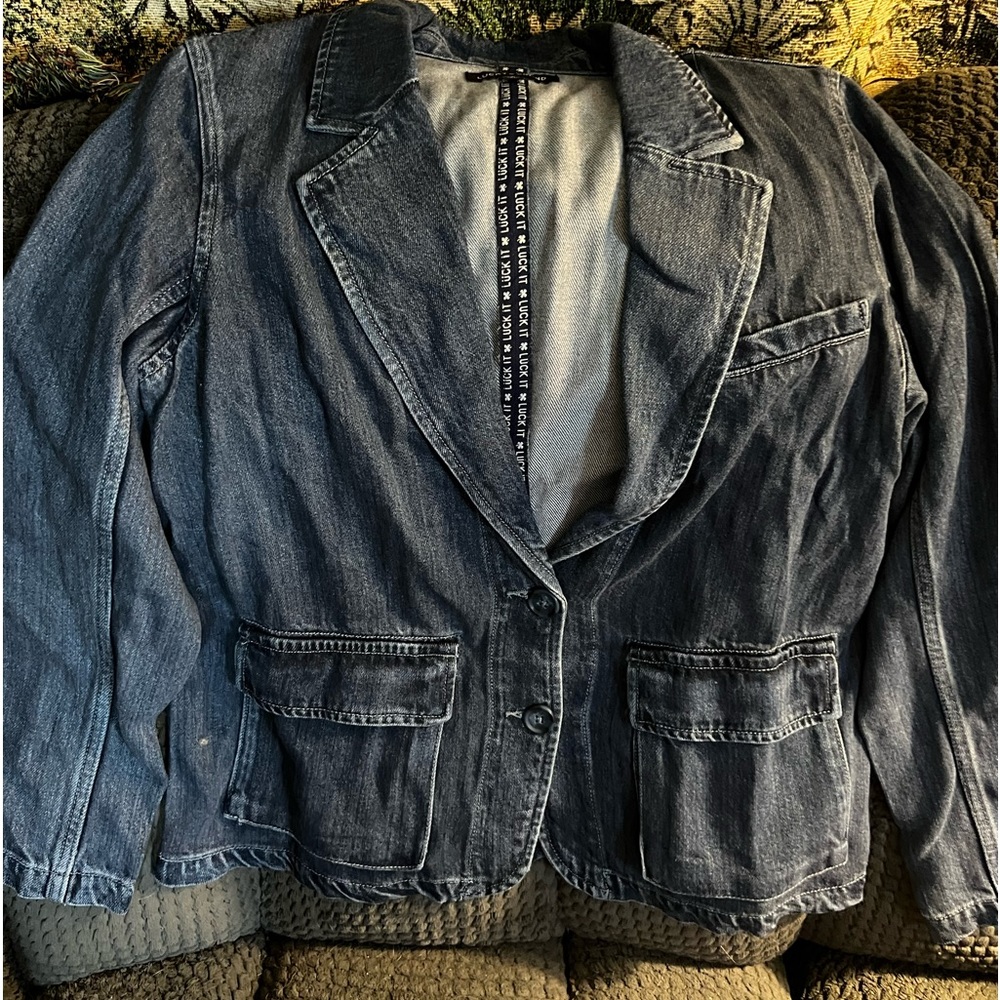 Brand new Women’s Lucky Brand denim jacket